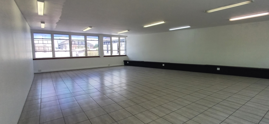 To Let commercial Property for Rent in Somerset West Western Cape